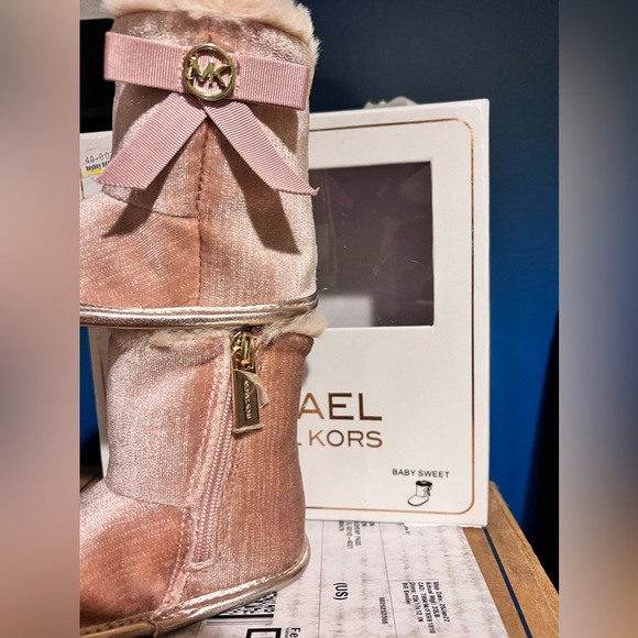 Michael Kors “Baby Sweet” boot size 2 -NIB - Picture 4 of 4
